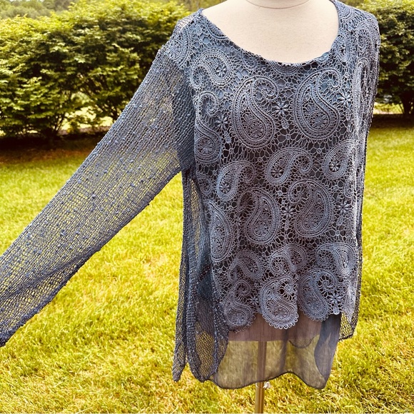 Chicca Paisley Mesh Overlay Top - Picture 5 of 15